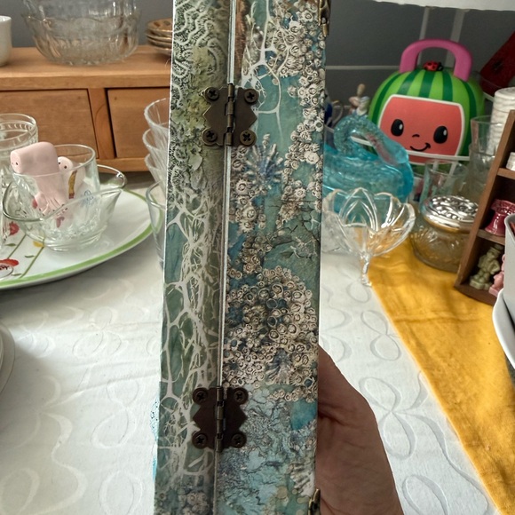 Artisan made altered box - Picture 6 of 8